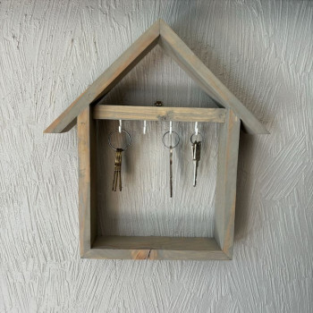 Porte clefs en bois de sapin