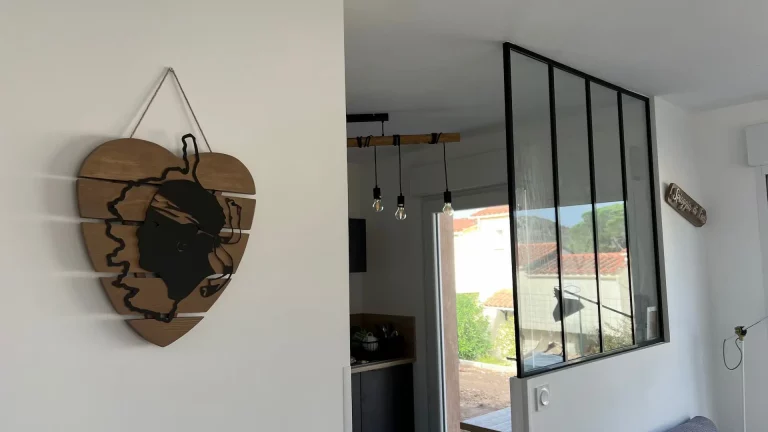 Réalisation de pancarte "Spiaggia du Foni" et Maure Corse sur Coeur Bois de palette