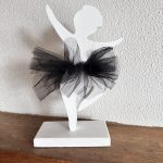 Danseuse blanche tutu noir